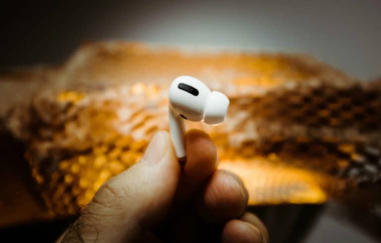 Как найти наушники airpods