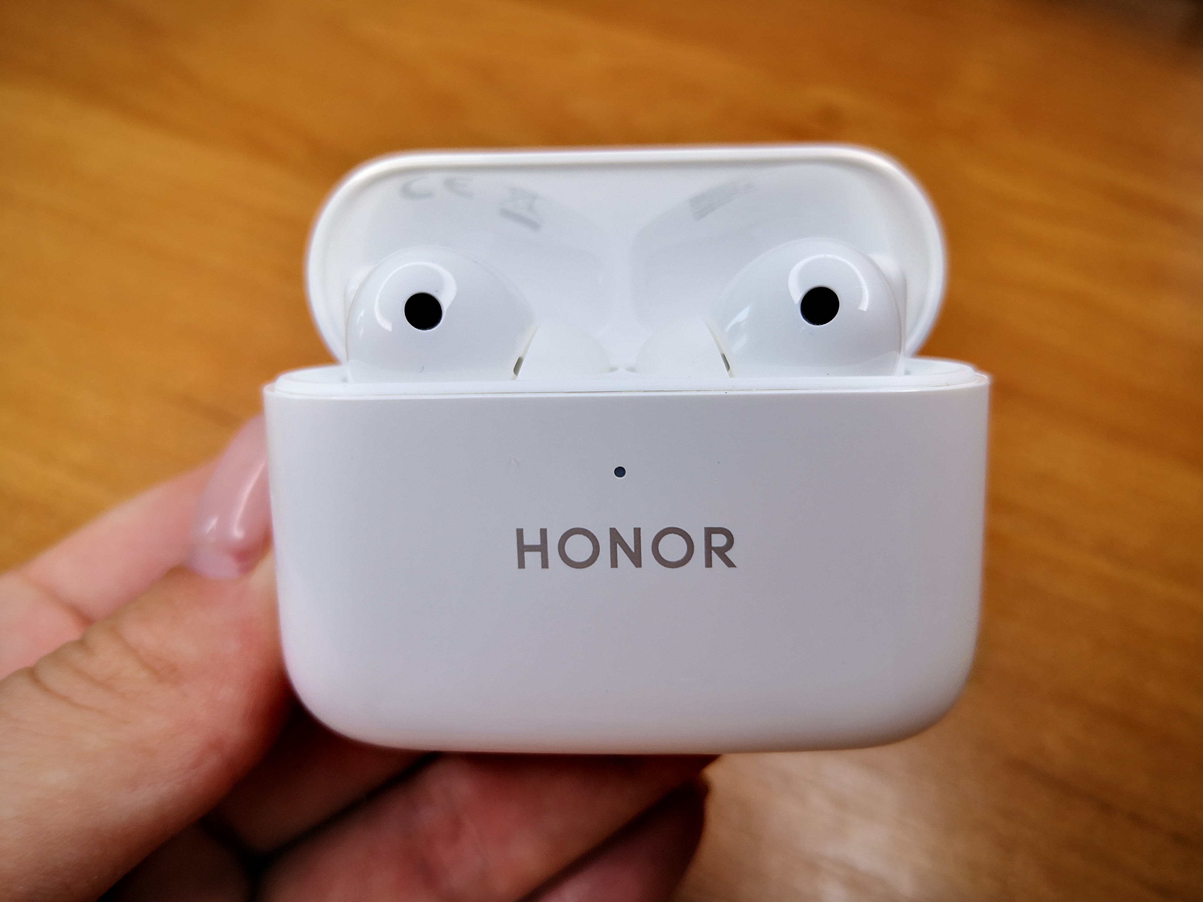 Обзор доступных TWS-наушников HONOR Earbuds 2 Lite: плюсы и минусы