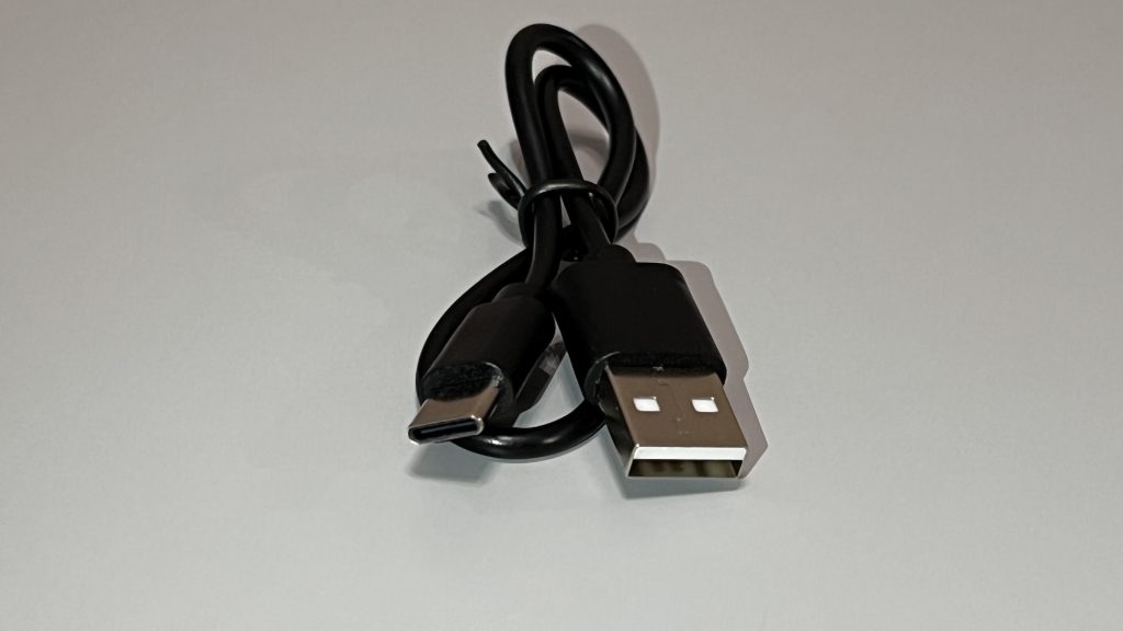 короткий USB-C кабель