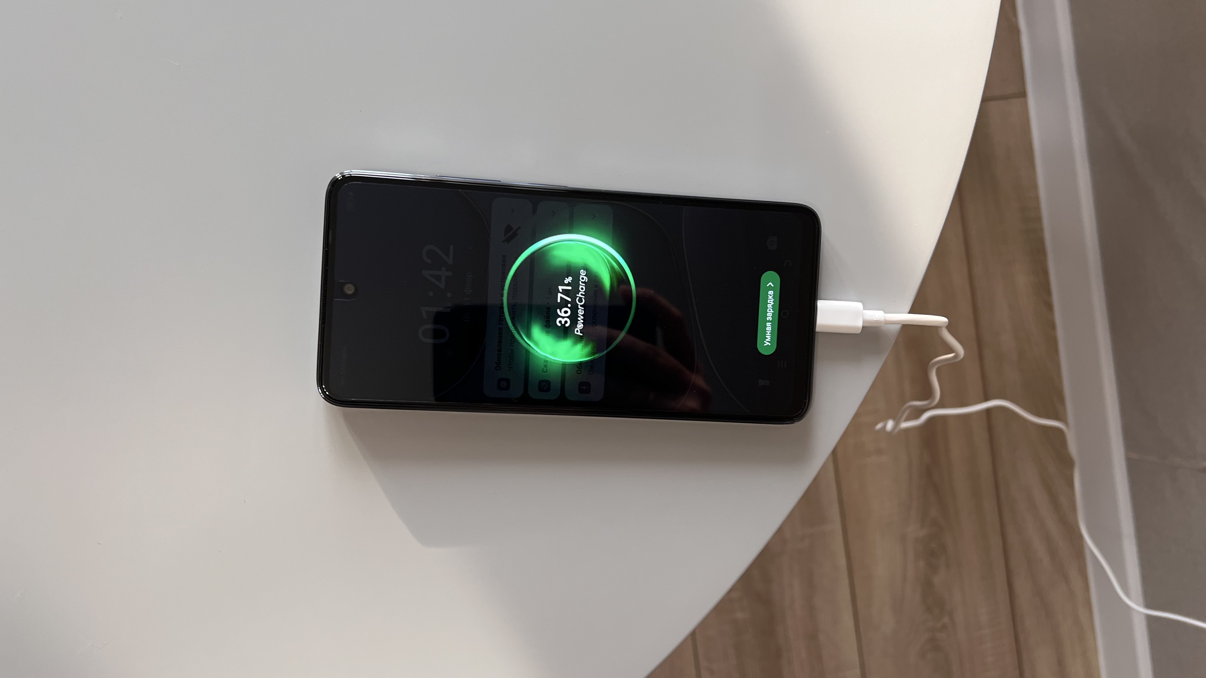 Itel P55+ — бюджетный смартфон с быстрой зарядкой и премиальным дизайном