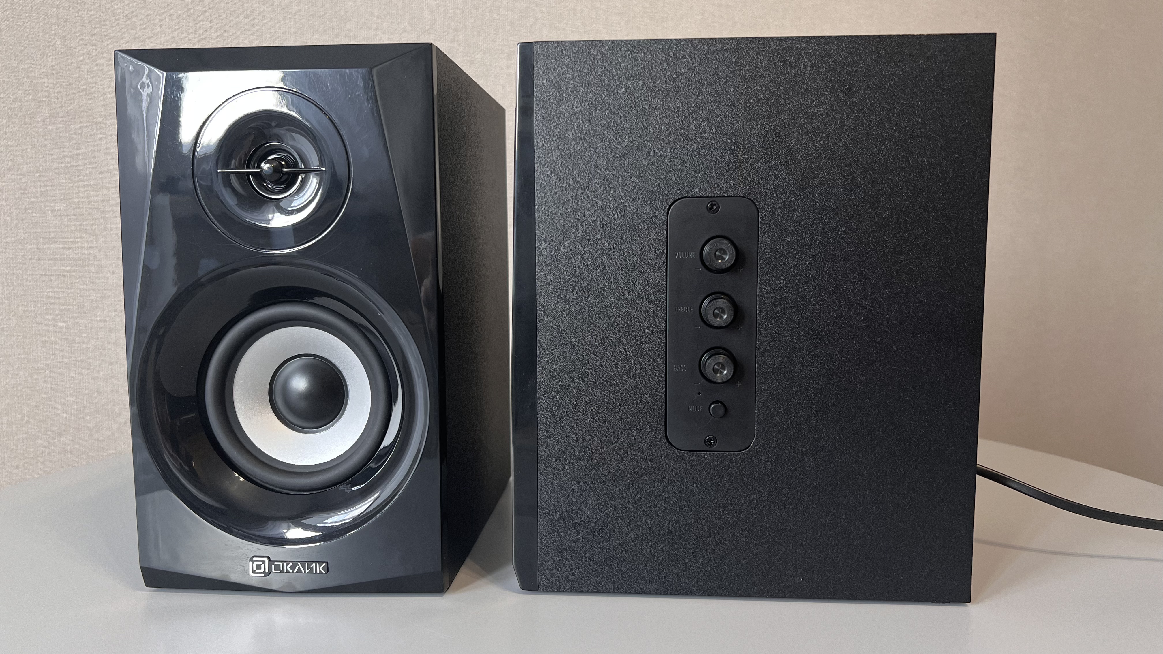 Двухполосная акустическая система Оклик OK-166 с мощным звуком и Bluetooth соединением