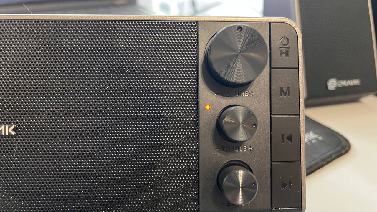 Обзор Bluetooth колонок Оклик OK-450 — мощный и четкий звук по хорошей цене